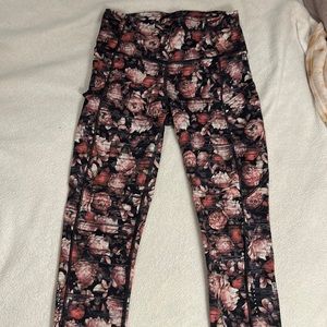 Lululemon crops